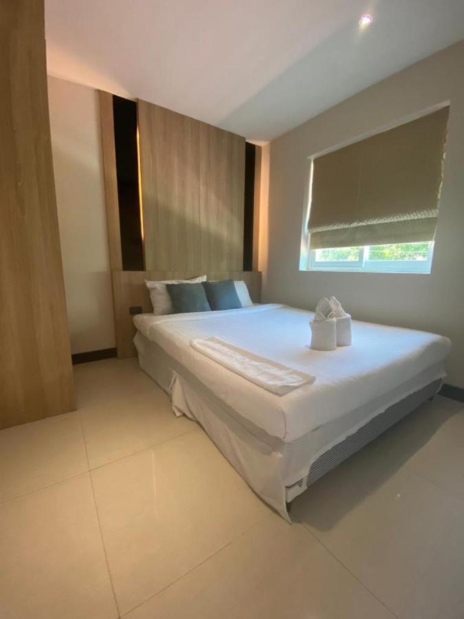 Santosa Detox Retreat Hotel Phuket Екстериор снимка