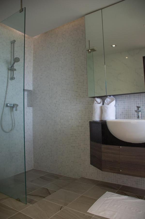 Santosa Detox Retreat Hotel Phuket Екстериор снимка
